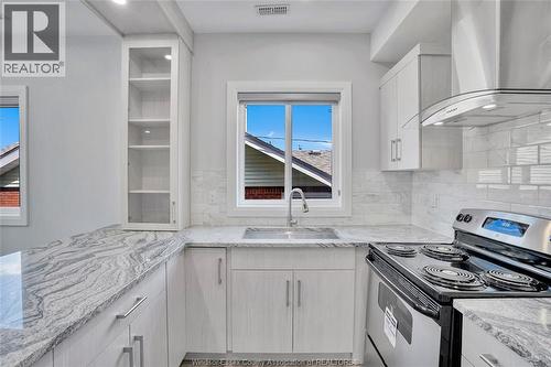 1044 Howard Avenue Unit# A, Windsor, ON - Indoor Photo Showing Kitchen