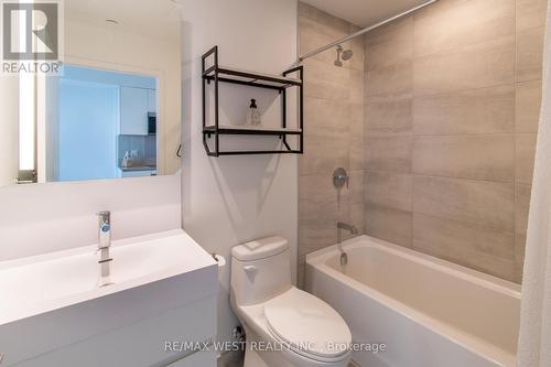 4 Piece Bathroom - 1210 - 39 Mary Street, Barrie, ON - Indoor Photo Showing Bathroom