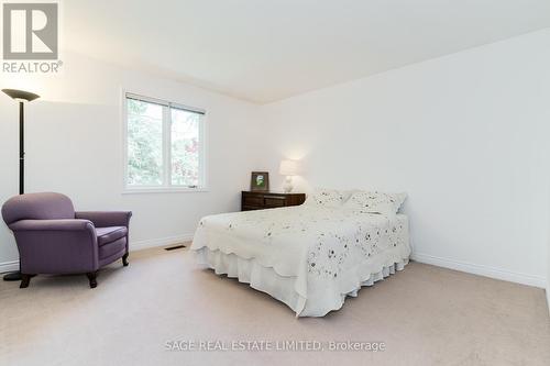 1859 Sherwood Forrest Circle, Mississauga, ON - Indoor Photo Showing Bedroom