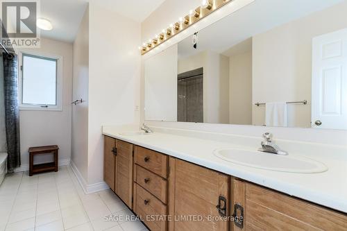 1859 Sherwood Forrest Circle, Mississauga, ON - Indoor Photo Showing Bathroom