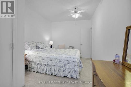 209 Water Street, Lucan Biddulph (Lucan), ON - Indoor Photo Showing Bedroom