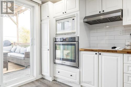 10528 Van Allen Road, North Dundas, ON - Indoor Photo Showing Kitchen