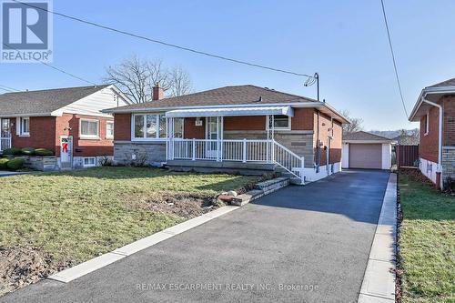 84 BLANMORA DRIVE  Hamilton, ON L8G 2A8