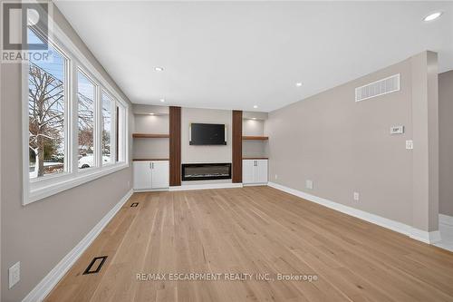 84 Blanmora Drive, Hamilton, ON - Indoor