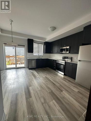 59 - 5000 Connor Drive, Lincoln, ON - Indoor Photo Showing Kitchen