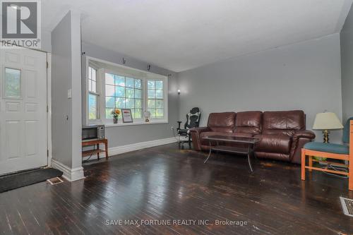 9 - 116 Notch Hill Road, Kingston, ON - Indoor Photo Showing Living Room