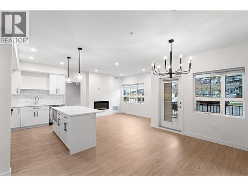 1844 Qu'Appelle Boulevard Unit# 101, Kamloops, BC - Indoor