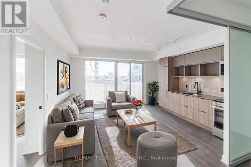 405 - 60 TANNERY ROAD  Toronto, ON M5A 0S8