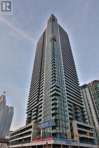 504 - 33 Bay Street, Toronto, ON - Outdoor With Facade