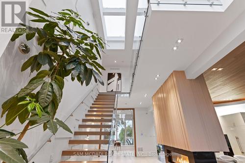 67 Lake Promenade, Toronto, ON - Indoor Photo Showing Other Room