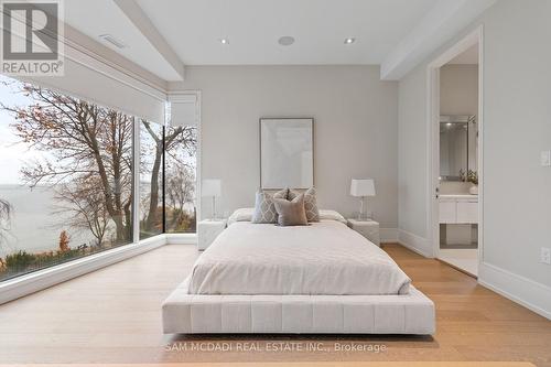 67 Lake Promenade, Toronto, ON - Indoor Photo Showing Bedroom
