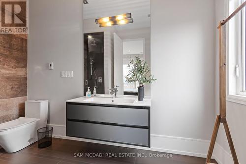 67 Lake Promenade, Toronto, ON - Indoor Photo Showing Bathroom