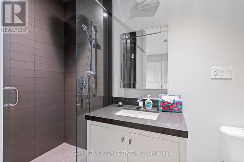 67 Lake Promenade, Toronto, ON - Indoor Photo Showing Bathroom
