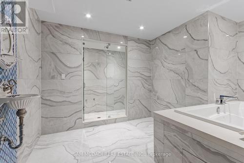 67 Lake Promenade, Toronto, ON - Indoor Photo Showing Bathroom