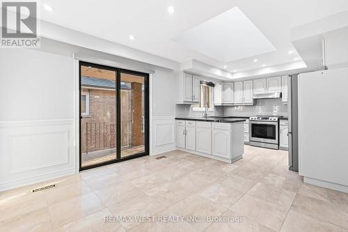 D - 38 Larchmere Avenue, Toronto, ON - Indoor Photo Showing Kitchen