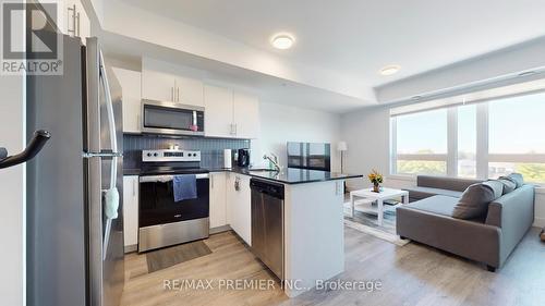 511 - 26 Lowes Road W, Guelph, ON - Indoor Photo Showing Kitchen With Stainless Steel Kitchen