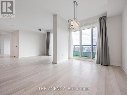 3702 - 117 Mcmahon Drive, Toronto, ON - Indoor Photo Showing Other Room