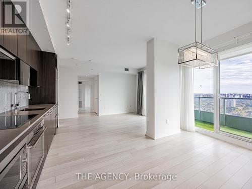 3702 - 117 Mcmahon Drive, Toronto, ON - Indoor Photo Showing Kitchen