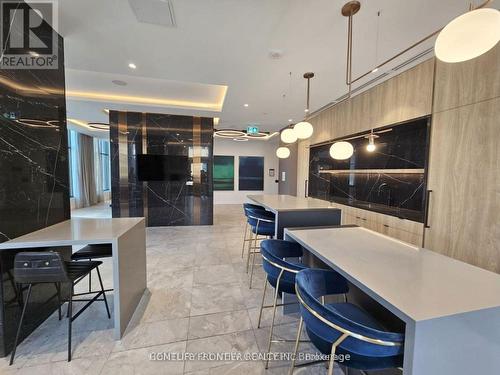 3202 - 252 Church Street, Toronto, ON - Indoor