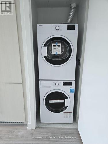 3202 - 252 Church Street, Toronto, ON - Indoor Photo Showing Laundry Room