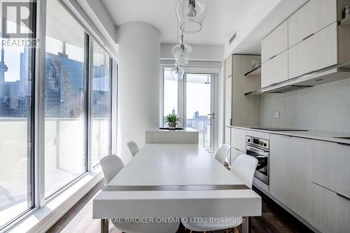 1309 - 197 Yonge Street, Toronto, ON - Indoor Photo Showing Dining Room