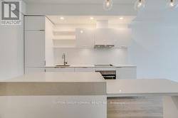 222 - 12 BONNYCASTLE STREET  Toronto, ON M5A 0C8