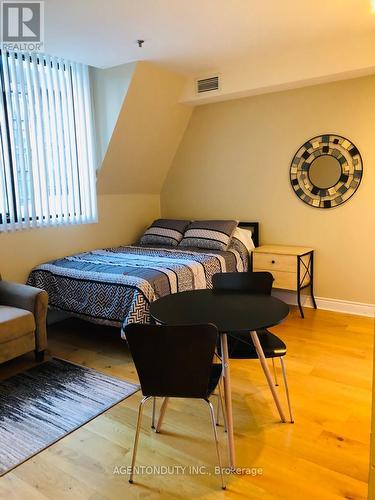 407 - 73 Richmond Street W, Toronto, ON - Indoor Photo Showing Bedroom