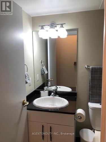 407 - 73 Richmond Street W, Toronto, ON - Indoor Photo Showing Bathroom