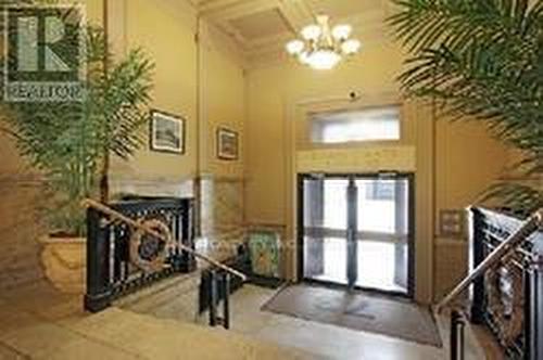 407 - 73 Richmond Street W, Toronto, ON - Indoor Photo Showing Other Room