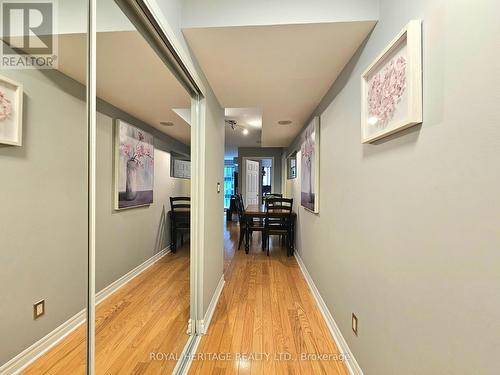 807 - 270 Wellington Street W, Toronto, ON - Indoor Photo Showing Other Room