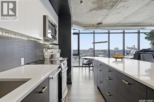 1505 490 2Nd Avenue S, Saskatoon, SK - Indoor Photo Showing Kitchen With Upgraded Kitchen