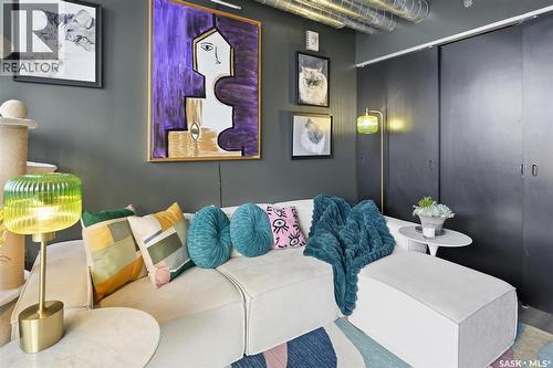 1505 490 2Nd Avenue S, Saskatoon, SK - Indoor