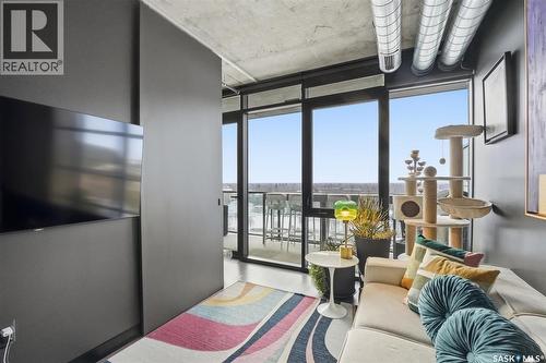 1505 490 2Nd Avenue S, Saskatoon, SK - Indoor