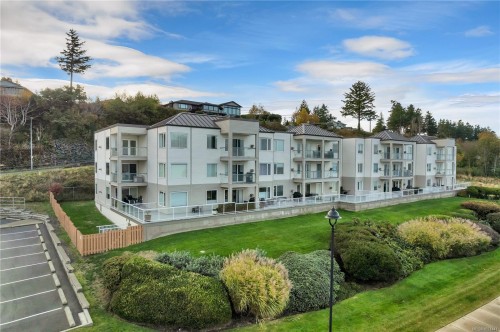 108-1350 Island Hwy South, Campbell River, BC - Outdoor