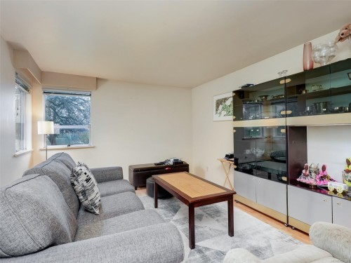 3201 Frechette St, Saanich, BC 