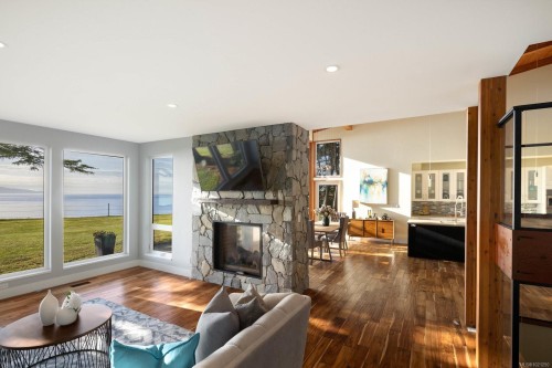 3300 Livesay Rd, Central Saanich, BC 