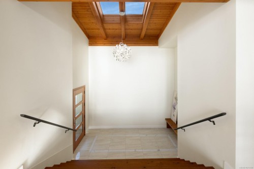 3300 Livesay Rd, Central Saanich, BC 