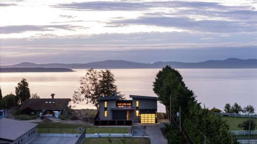 3300 Livesay Rd, Central Saanich, BC 