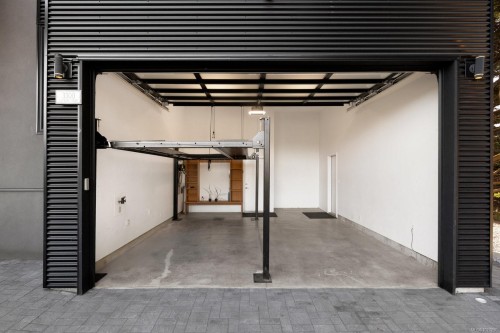 3300 Livesay Rd, Central Saanich, BC 