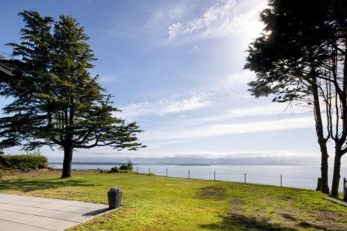 3300 Livesay Rd, Central Saanich, BC 