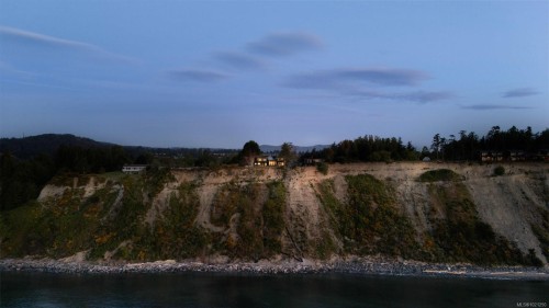 3300 Livesay Rd, Central Saanich, BC 