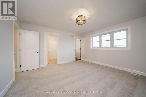 34 Postma Crescent, North Middlesex (Ailsa Craig), ON - Indoor Photo Showing Other Room