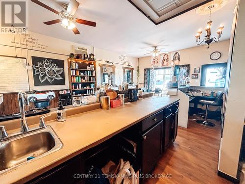 203 Roland Road, Temiskaming Shores (New Liskeard), ON - Indoor Photo Showing Kitchen