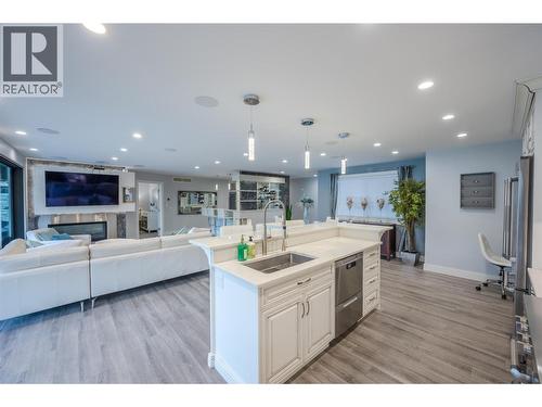 1362 Green Bay Road, West Kelowna, BC - Indoor