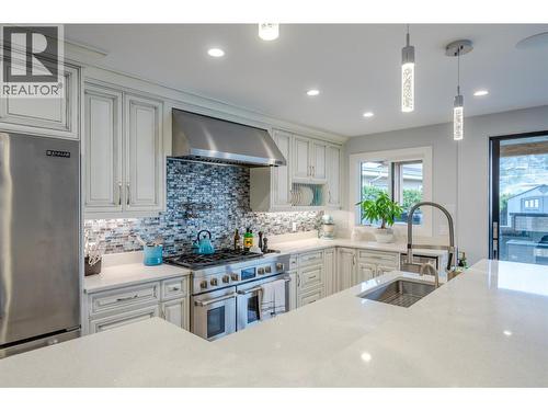 1362 Green Bay Road, West Kelowna, BC - Indoor Photo Showing Kitchen With Upgraded Kitchen