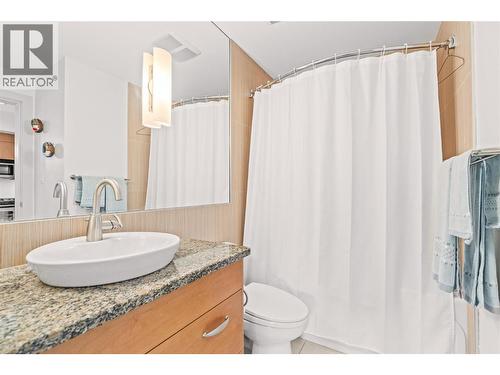 7343 Okanagan Landing Road Unit# 1112, Vernon, BC - Indoor Photo Showing Bathroom