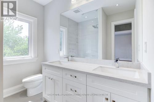 1344 Waverly Avenue, Oakville, ON - Indoor Photo Showing Bathroom