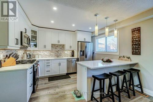 40 - 321 Blackthorn Street, Oshawa, ON - Indoor Photo Showing Kitchen With Stainless Steel Kitchen With Upgraded Kitchen