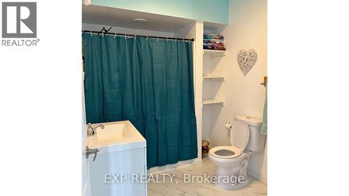 17 Third Avenue, Wawa, ON - Indoor Photo Showing Bathroom