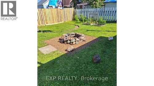 17 Third Avenue, Wawa, ON - 